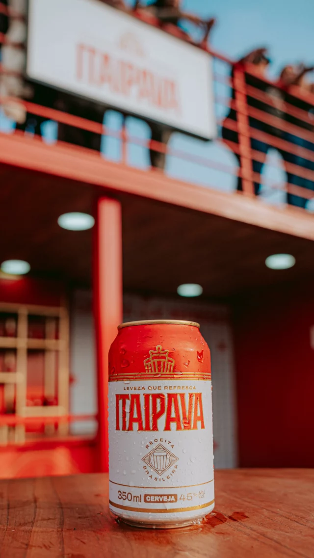 Cada pedacinho da festa se encaixa com Itaipava! Vibe leve e refrescante pra curtir o Farraial com a melhor parceira! 🍻 #ItaipavaNoFarraial #SedeDeItaipava ​
#BebaComSabedoria